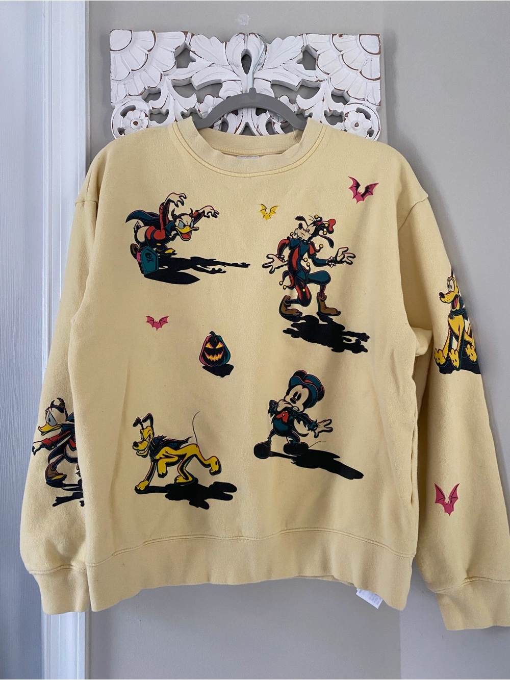 Disneyland Vintage Halloween Character Print Sz M Novelty